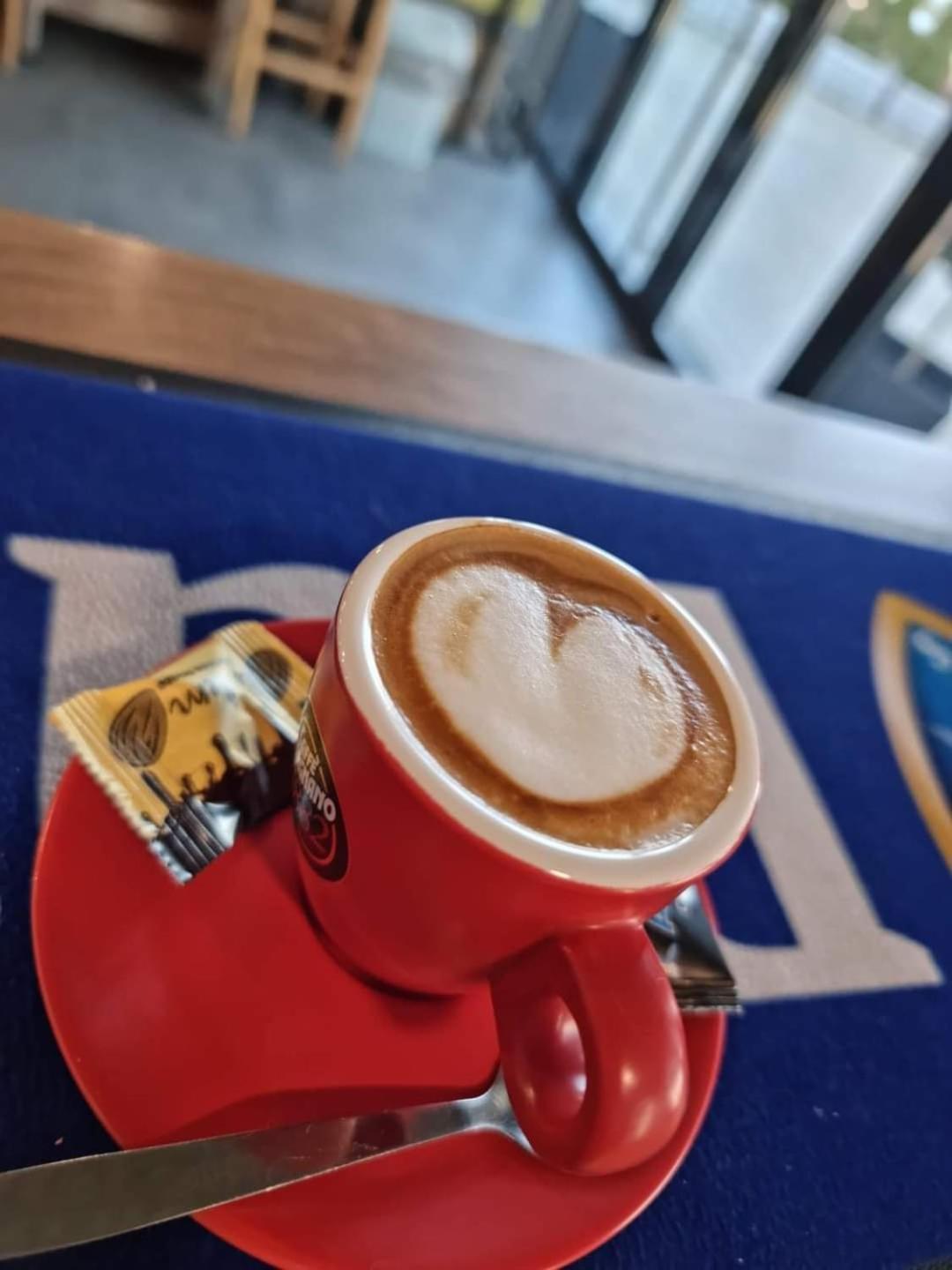 Amd Union Caffe & Rooms Kruševac Exteriör bild